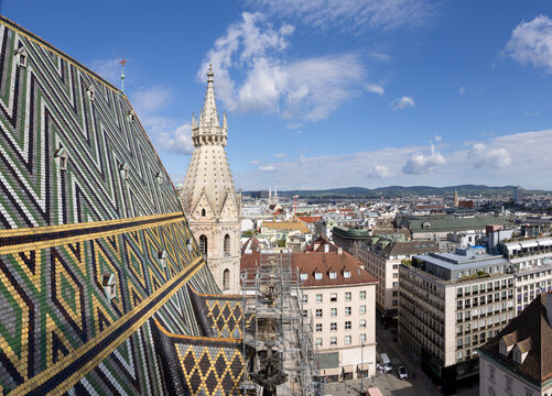 Senic aerial view to Viennaq from St. Stephen's cathedral,