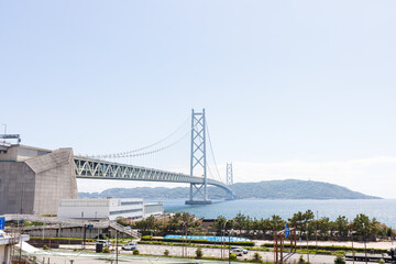 舞子駅周辺と明石海峡大橋 © walkingcow3039