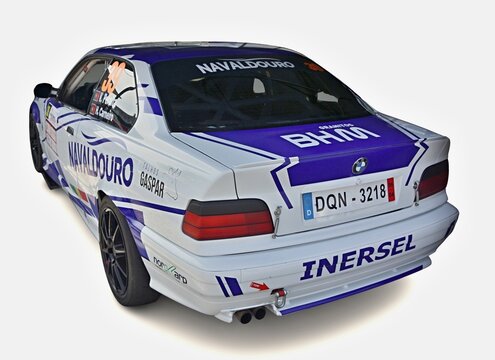 BMW E36 race car rear view motorsports competition