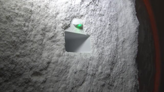 Salt room (halo chamber) for the treatment of chronic lung diseases in remission. Rehabilitation of the respiratory system following past infections.