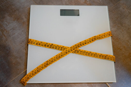 Digital scale with measuring tape for weight management and healthy habits