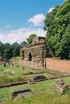 Jewry Wall and St Nicholas' Church, Leicester.
