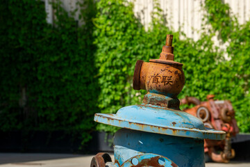 Obraz premium Old and abandoned industrial equipment and machinery 