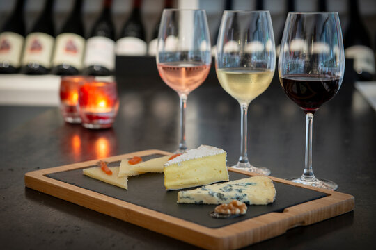 Delightful Tasting Experience With Green Bottles and Fine Cheeses at the Wine Bar