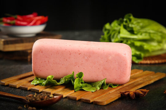 Shuanghui Pork Luncheon Meat Block - Delicious Choice for Breakfast and Lunch