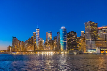 Fototapeta premium Lower Manhattan Skyline at Blue Hour, New York City