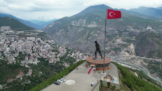 Turkey's largest Ataturk statue is located in the city of Artvin at a place called Atatepe.