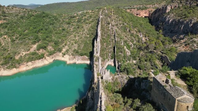 Embassament de Canelles-Finestres-Montrebei