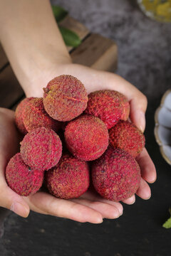 Fresh Hainan Lychee Variety Hand Harvest - Guangxi Nonnuclear Produce