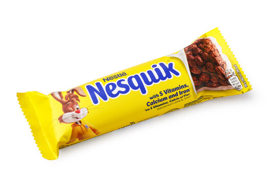 Nestle nesquik cereal bar on white background