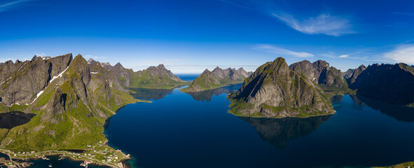 Obraz premium Lofoten Islands Panoramic View Norwegian Arctic Fjord Landscape