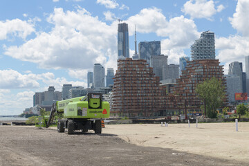 Fototapeta premium back of a Zoomlion Heavy Industry Science & Technology Co vehicle on Cherry St Yard, Toronto