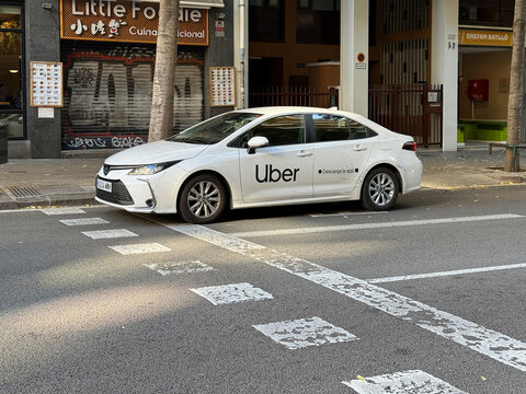 Uber Taxi &agrave; Barcelone, en Espagne.