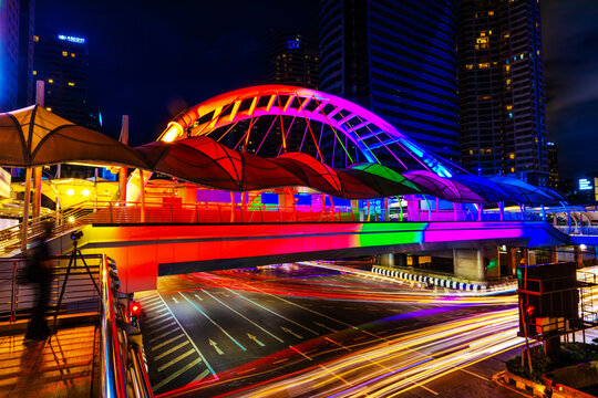BANGKOK, THAILAND - JUNE 06, 2026 : The lighting ceremony to celebrate Pride Month 2026 took place at the Chong Nonsi Skywalk (Narathiwat Ratchanakarin Skywalk) June 06, 2026 Bangkok, Thailand.