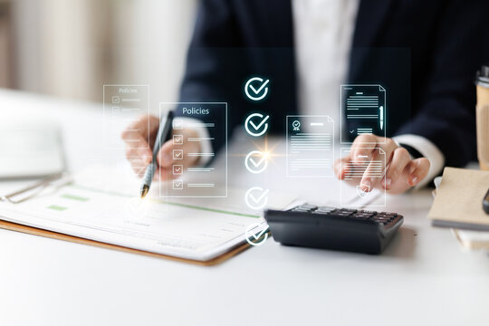 Business woman Documents, Business analysis summary graph reports of business operating expenses and work data about the company's financial statements.
