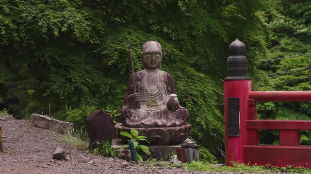 Fudogawa Valley Jizo Statue on the Koyasan Kyo-Ozaka Pilgrimage Route, Koya Town, Wakayama, Japan　高野参詣道 京大坂道「不動川谷地蔵尊」和歌山県高野町