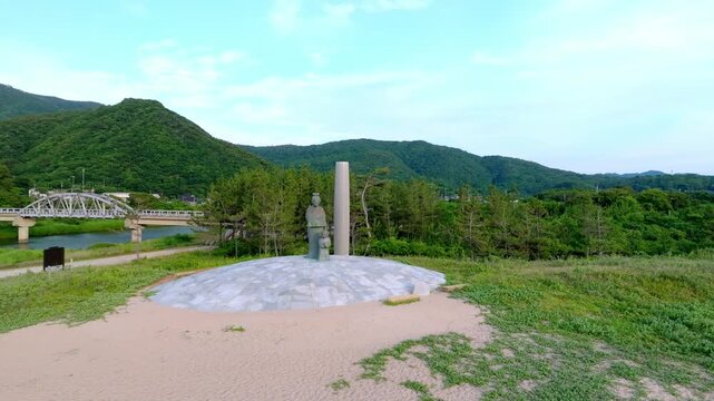 聖徳太子の御母である（あなほべのはしうど）皇后、間人皇后・聖徳太子母子像 ブロンズ像