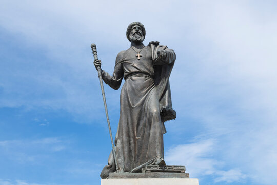 ALEXANDROV, RUSSIA - MAY 23, 2026: Russian tsar Ivan the Terrible (Ivan IV) on a sunny day. Monument in the city of Aleksadrov, Vladimir region
