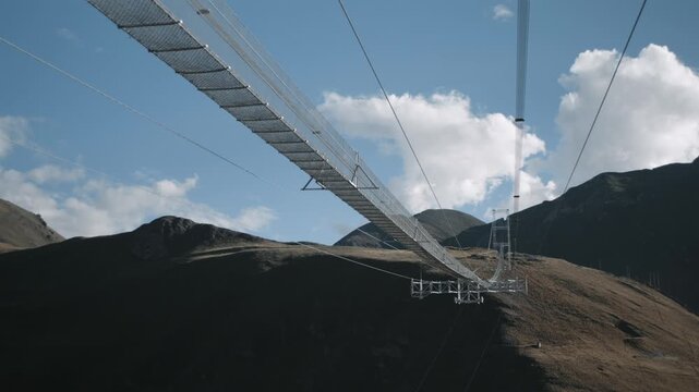 The Tinco suspension bridge, which crosses from one mountain to another, is built of steel.