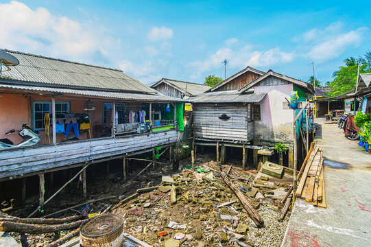Berakit liegt an der nord&ouml;stlichen Spitze der Insel Bintan n&ouml;rdlich der Trikora-K&uuml;ste, Panglong Village, und ist die Heimat der gr&ouml;&szlig;ten Gemeinschaft von Seezigeunern in Bintan, Indonesien
