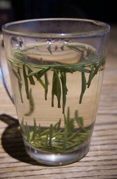 緑茶の茶柱
