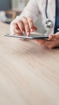 Digital tablet usage, medical documentation and application in healthcare	
