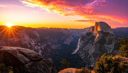 Naklejka premium Stunning Sunset Over Yosemite National Park with Half Dome and Vibrant Sky