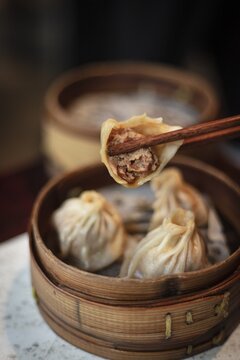Restaurant Nan Jing Da Pai Dang (Nanjing Food Stall), Duck Dumplings (Jian Wang Kao Ya Bao), one of the restaurant's most popular dishes, Nanjing, China