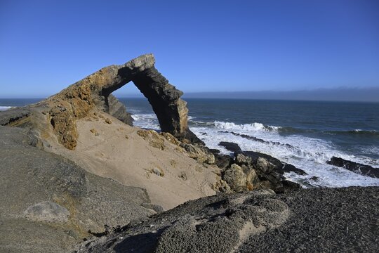 Arch rock, 55 metre high limestone arch, restricted diamond area, near L&uuml;deritz, Karas region, Namibia