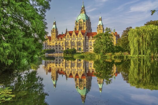 Back of the New Town Hall at the Maschteich in Maschpark, Hanover, Lower Saxony, Germany
