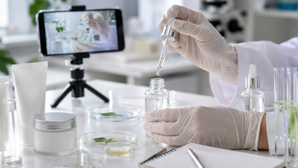 Fototapeta premium Close-up skincare formulation content being filmed, ideal for cosmetic science, clean beauty, product testing, and creator marketing.