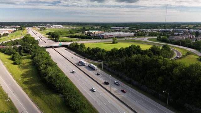Moderate traffic on highway 75 near Lexington, KY