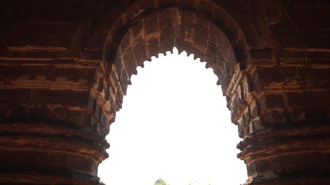 The Jor Mandir is one of the prominent laterite temples of Bishnupur. Stories from the Puranas can be seen depicted in the terracotta ornamentation on the front of the temple.