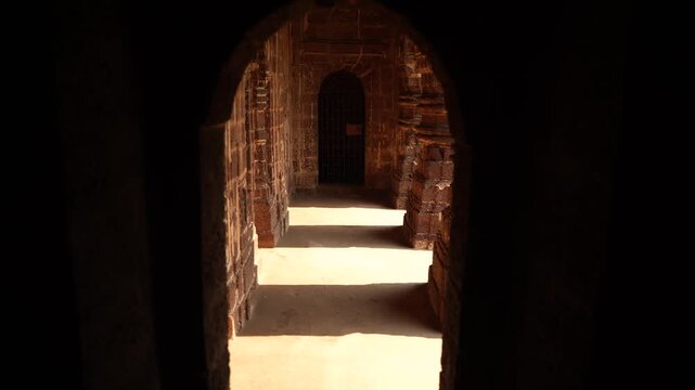 The Jor Mandir is one of the prominent laterite temples of Bishnupur. Stories from the Puranas can be seen depicted in the terracotta ornamentation on the front of the temple.