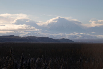 Fototapeta premium Mountains in Alaska on autumn