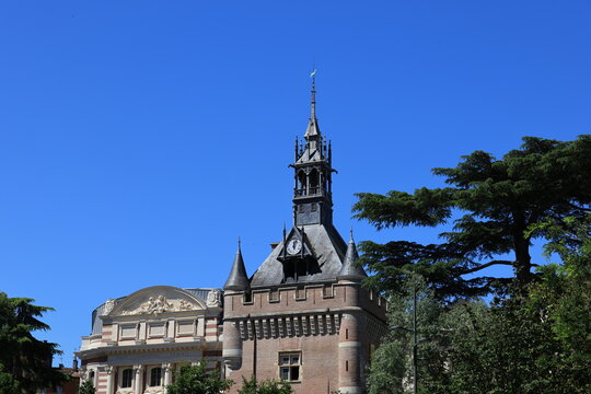 Donjon du Capitole, the current tourist information center in the French city of Toulouse