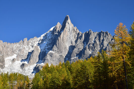 Les Drus (alt 3730 m), vu depuis Viaduc de la Filliaz