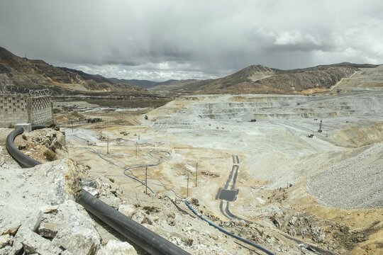 Open-cast mine for zinc extraction, Ticlio Pass, Abra de Anticona, Peru