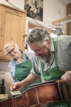Master Luthier Rainer W. Leonhardt, Mittenwald, Bavaria, Germany