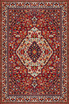 Traditional Persian Oriental Red Rug with Intricate Floral Medallion Pattern