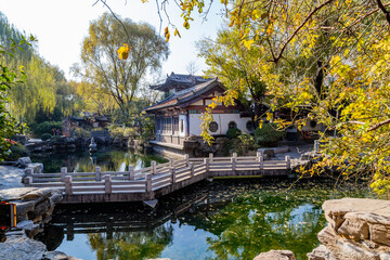 Naklejka premium Autumn scenery of traditional Chinese garden at Baotu Spring Park, Jinan, Shandong, China
