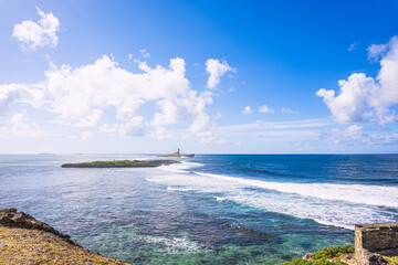 Vue sur île du phare depuis l'Île de la Passe, Ile Maurice, Océan Indien, Afrique © Gerald Villena