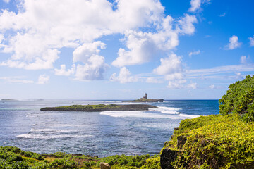 Vue sur île du phare depuis l'Île de la Passe, Ile Maurice, Océan Indien, Afrique © Gerald Villena