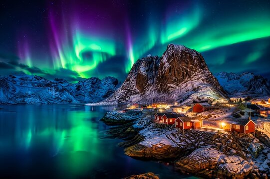 Arora light in the mountains