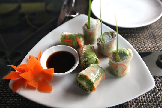 rice paper rolls