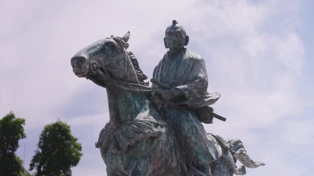Statue of Tokugawa Yoshimune, 8th Shogun of the Edo Shogunate &mdash; Wakayama City, Wakayama, Japan 江戸幕府８代将軍「徳川吉宗公像」和歌山県和歌山市	
