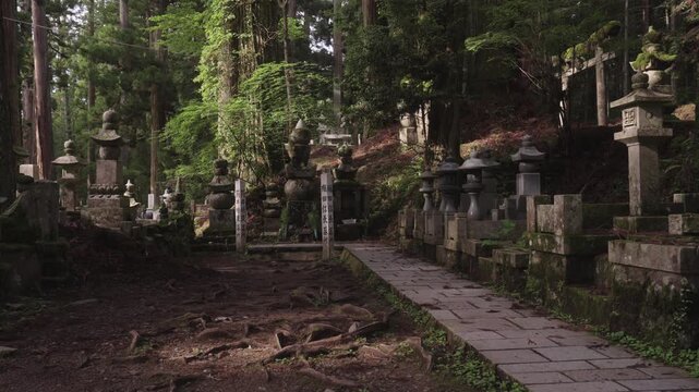 Graves of Sengoku Warlords at Okunoin &ndash; Koyasan, Wakayama, Japan　「高野山奥之院の戦国武将・織田信長墓所」和歌山県高野町