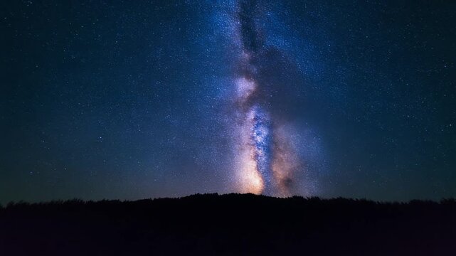 夜空に流れる天の川 シームレスループ動画背景 16:9 4K