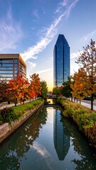 Obraz premium Cityscape Autumn Canal.