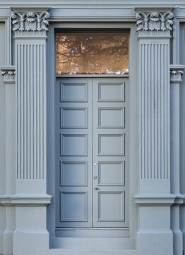 European-style vintage carved door